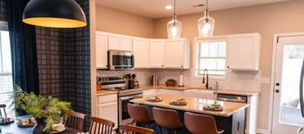 Nine + Pine - Minutes to Pinehurst Golf with Simulator & Putting Green