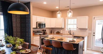 Nine + Pine - Minutes to Pinehurst Golf with Simulator & Putting Green