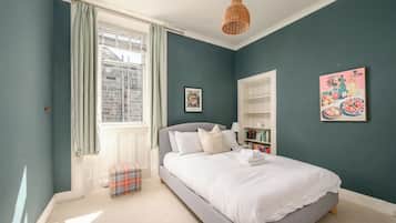 4 Schlafzimmer, Bügeleisen/Bügelbrett, WLAN, Bettwäsche