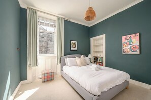 4 Schlafzimmer, Bügeleisen/Bügelbrett, WLAN, Bettwäsche