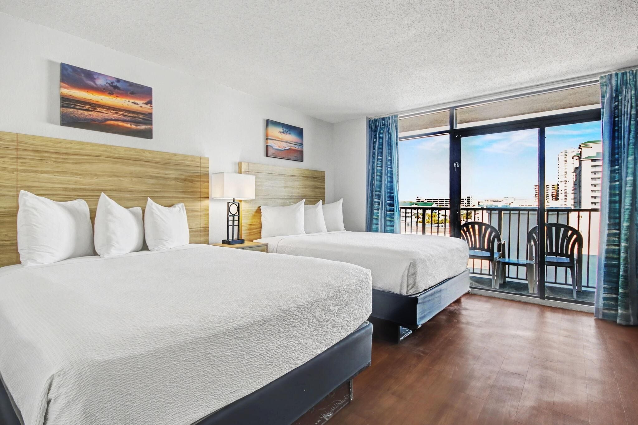 Phòng, 2 giường đơn, quang cảnh một góc biển (Partial Ocean View Standard Room) | Két bảo mật tại phòng, bàn ủi/dụng cụ ủi quần áo 