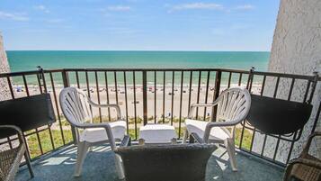 Suite, varias camas, vistas al mar (Suite, 2 Bedrooms, Ocean View) | Jardines del alojamiento