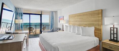 Single Room, 1 King Bed, Balcony, Ocean View | In-room safe, iron/ironing board, free WiFi