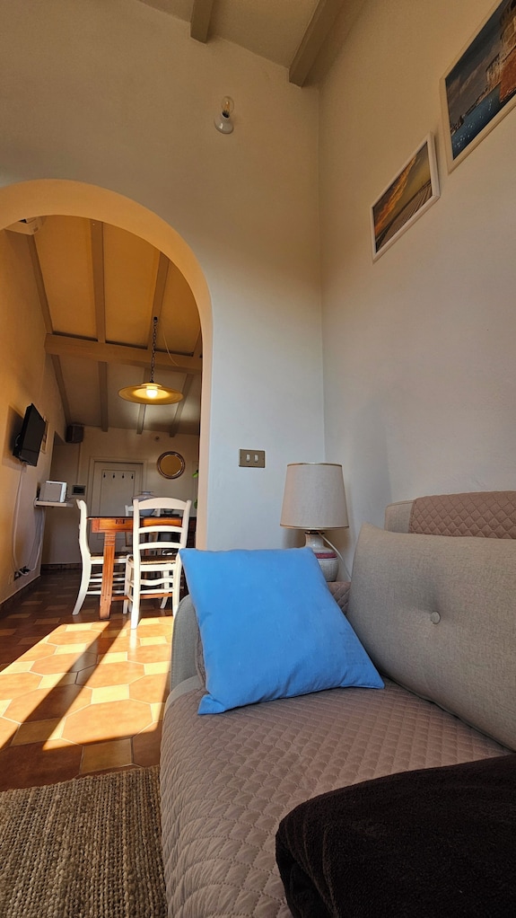 Attic Room A Stone's Throw From The Harbor - Livorno