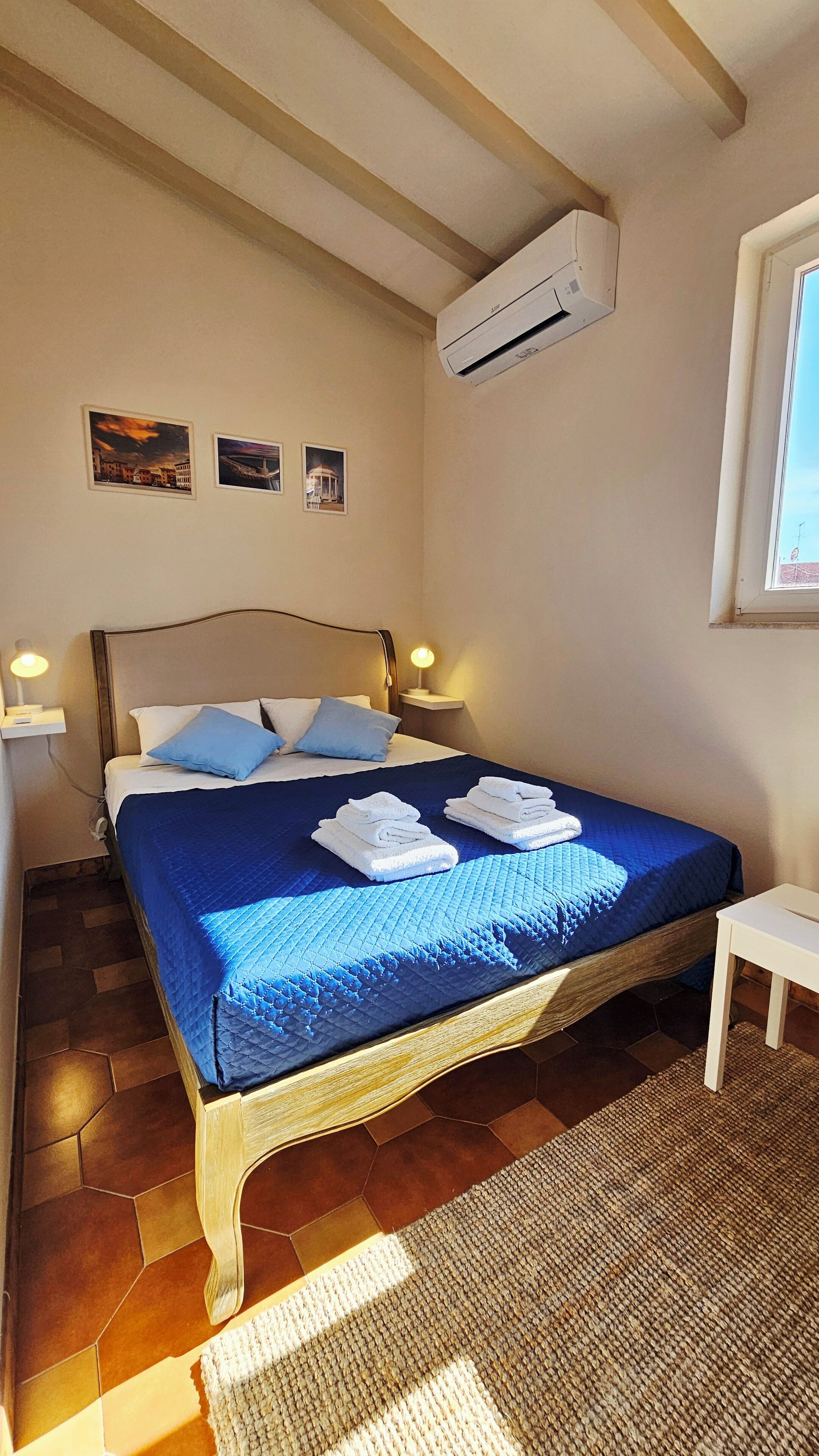1 camera, ferro/asse da stiro, Wi-Fi gratuito, lenzuola