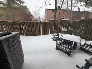 Outdoor dining - The Suite at Columbia - Maryland (Columbia)