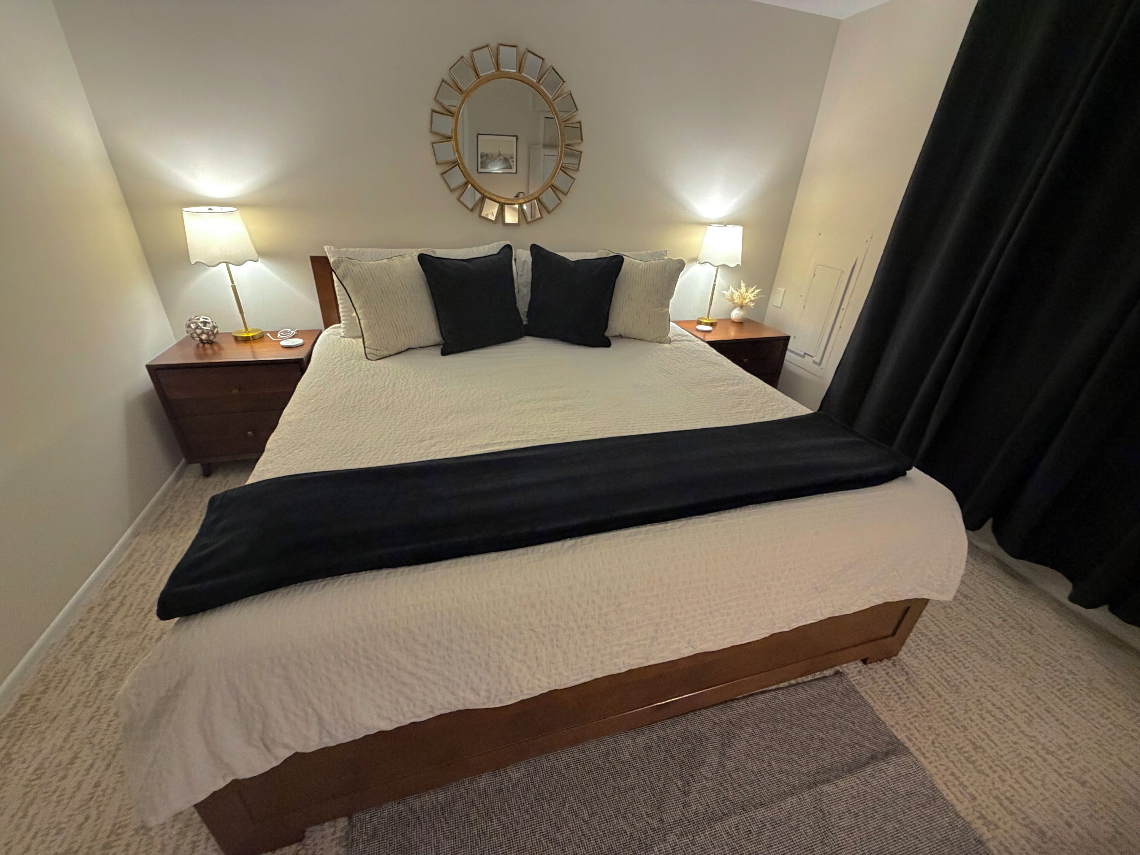 1 slaapkamer, een strijkplank/strijkijzer, gratis wifi, beddengoed