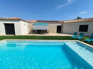 Pool - Spacious Provencal house with swimming pool (Les Plans)