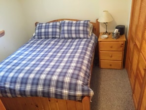 3 makuuhuonetta, silitysrauta/-lauta, Wi-Fi