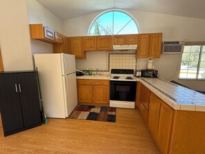 Microondas, horno y parrilla de estufa 