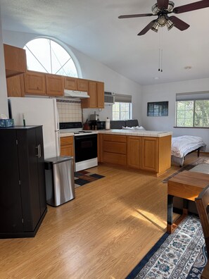 Microondas, horno y parrilla de estufa 