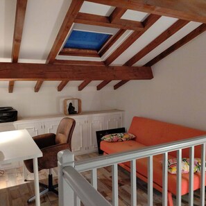 Smart TV, fireplace, foosball, table tennis