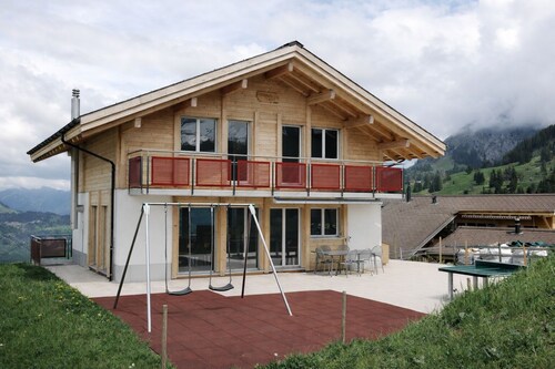 Bergchalet mit Panoramablick nahe Brienz
