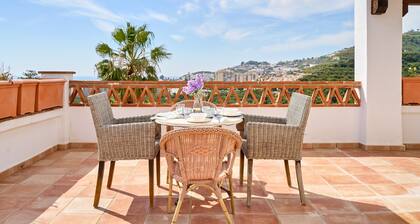 Apartment '41' with Sea View, Shared Pool and Wi-Fi