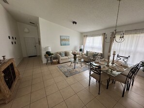 Dining - Beautiful Home In Hampton Lakes (Davenport)
