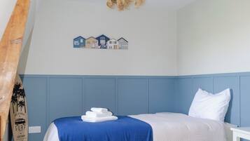 2 chambres, lit parapluie, Wi-Fi gratuit, draps fournis