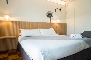 1 bedroom, iron/ironing board, WiFi - Modern Comfort in Providencia  Ideal for 3 (Providencia)