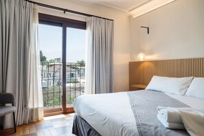 1 bedroom, iron/ironing board, WiFi - Modern Comfort in Providencia  Ideal for 3 (Providencia)