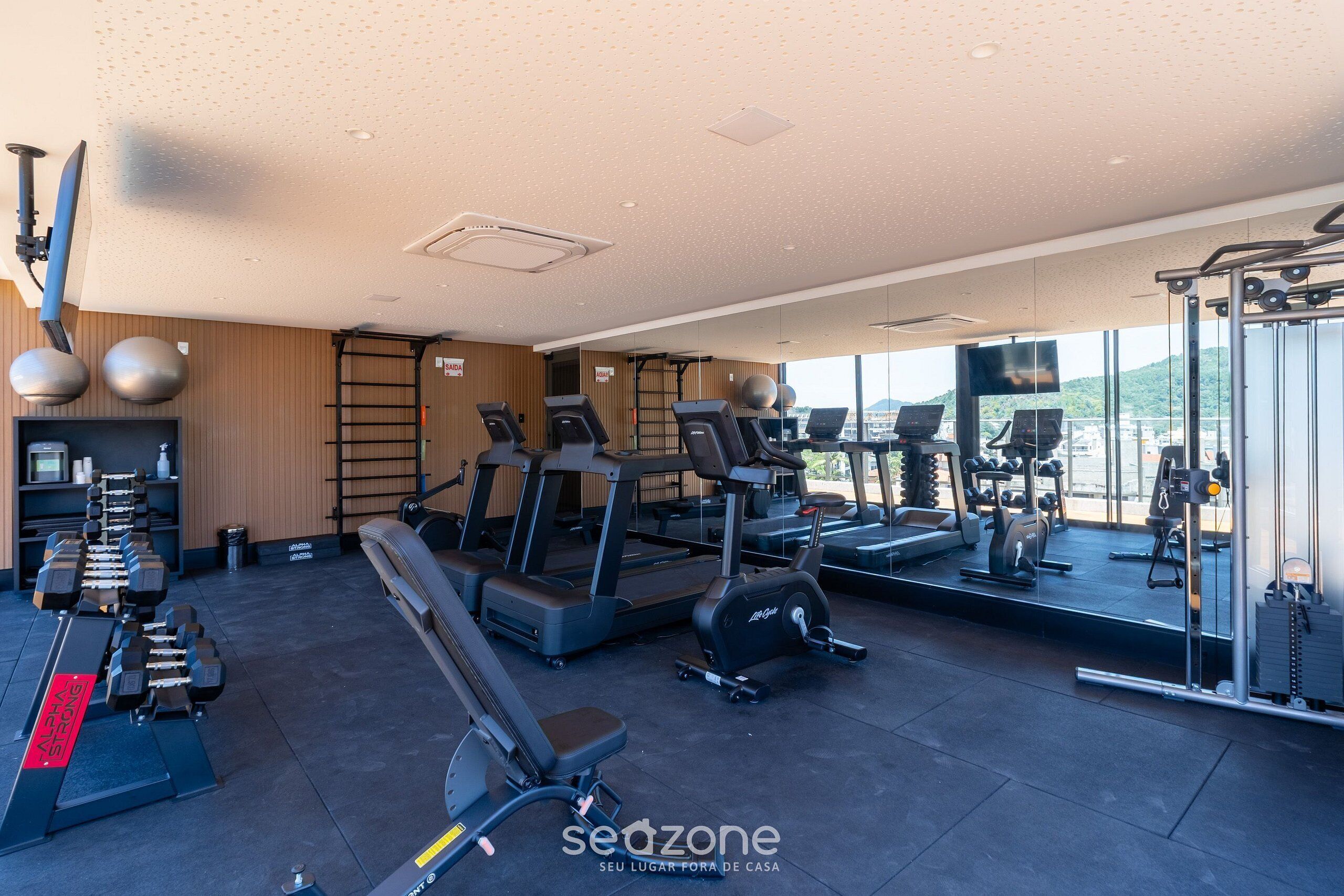 Apartamento básico | Sala de fitness