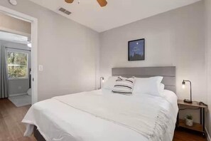 2 habitaciones, escritorio, wifi y ropa de cama 
