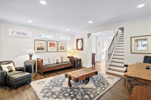 TV - Clever Rabbit- Raystown Lake-Seven Points- Aunt Susies (Hesston)