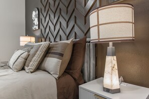 3 chambres, fer et planche à repasser, Wi-Fi, draps fournis