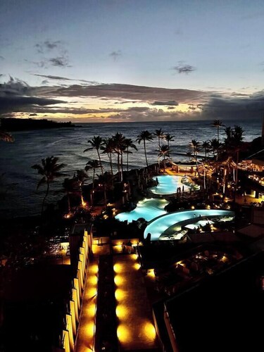 Stunning Oceanfront/Mountain Views Home - 30+ Days