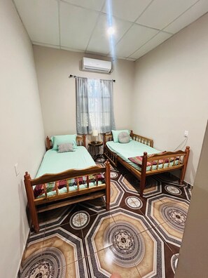 Iron/ironing board, Internet, bed sheets - Vrbo Property (Suchitoto)