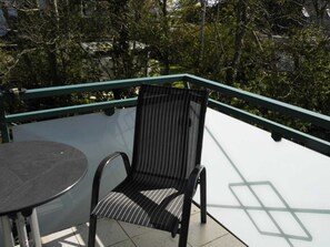 Property grounds - Watthof apartment 14<br>Cozy apartment with balcony and access to the sea time (Stinteck)