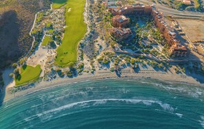 Liegestühle, Strandtücher