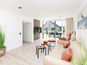 TV - Inseltörn apartment 2 - terrace, outdoor shower & entry to the swimming pool included. (Büsum)