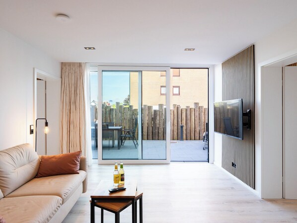 TV - Inseltörn Apartment 4 - Quiet location for 5 people & admission to the swimming pool included. (Büsum)