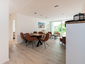 Dining - Inseltörn apartment 6 - Comfortable for 6 people & admission to the swimming pool included. (Büsum)