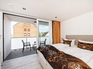 3 bedrooms, free WiFi - Inseltörn apartment 8<br>Large apartment in a prime location and access to the sea time (Büsum)