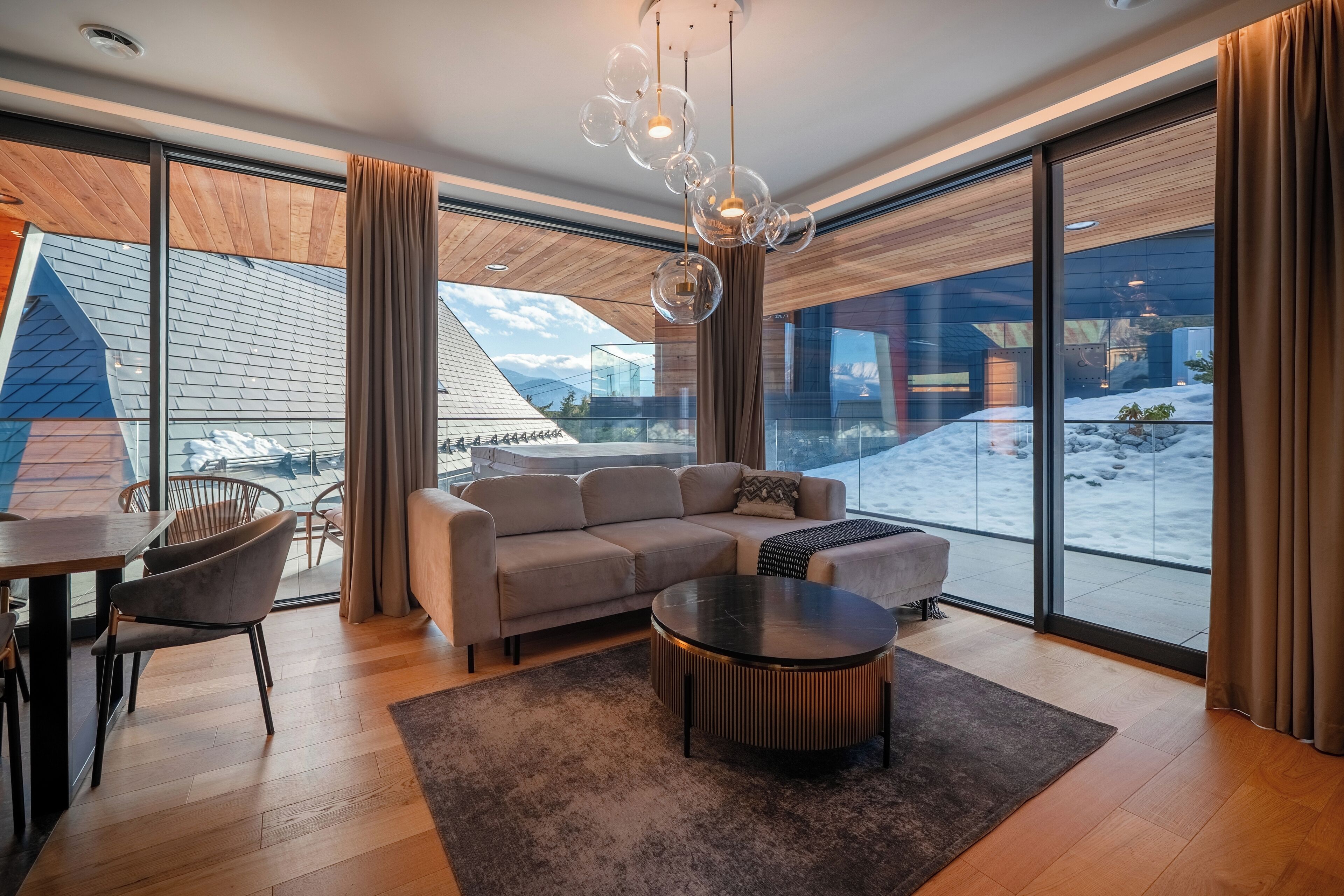 Appartement Luxe, vue montagne | Coin séjour