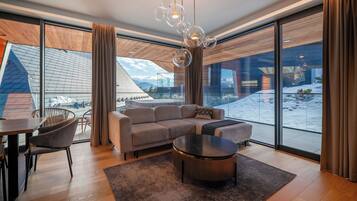 Appartement Luxe, vue montagne | Coin séjour