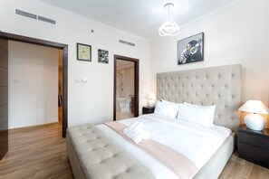 House - Stayshort - Luxury 2 Bedroom in Downtown That Sleeps 4 With Balcony (Dubai)