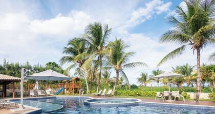 Beachfront Paradise in Condo w/ Pool in Itacimirim - Rsvs