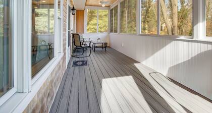 Walk to Sagamore Beach! Curated + Spacious Cottage