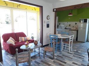 Interior - House for 6 near La Faute sur Mer center, pets allowed (La Faute-sur-Mer)