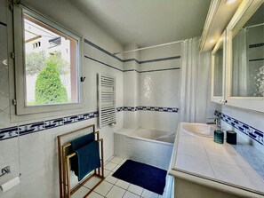 Towels - Air-conditioned house for 6 with pools at Domaine Pont Royal (Mallemort)
