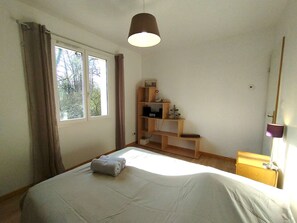 4 makuuhuonetta, ilmainen Wi-Fi