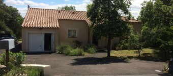 4-bed house with garden near Cahors, smart TV & Wii, peaceful and comfortable