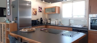 4-bed house with garden near Cahors, smart TV & Wii, peaceful and comfortable