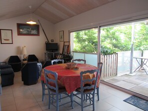 Dining - Architect house 6 people, near sea and center, La Faute-sur-Mer (La Faute-sur-Mer)