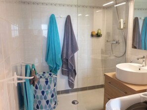 Hair dryer - Comfortable Holiday Home Near Beach (La Tranche-sur-Mer)