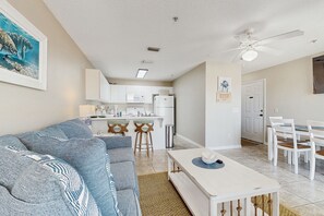 TV - Cozy Coastal Gulf Island Condo with Shared Pool and Beach Access (Navarre)