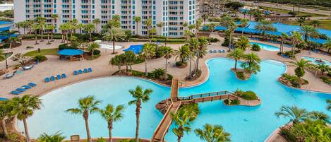 Een verwarmd zwembad