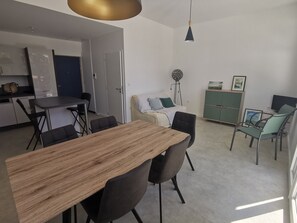 Interior - New apartment with balcony and parking, pool at Domaine de la Savinière (La Tranche-sur-Mer)