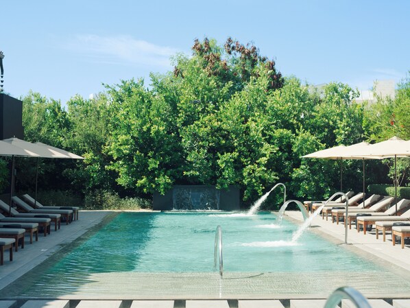 Couples treatment room(s), body treatments, hydrotherapy, aromatherapy